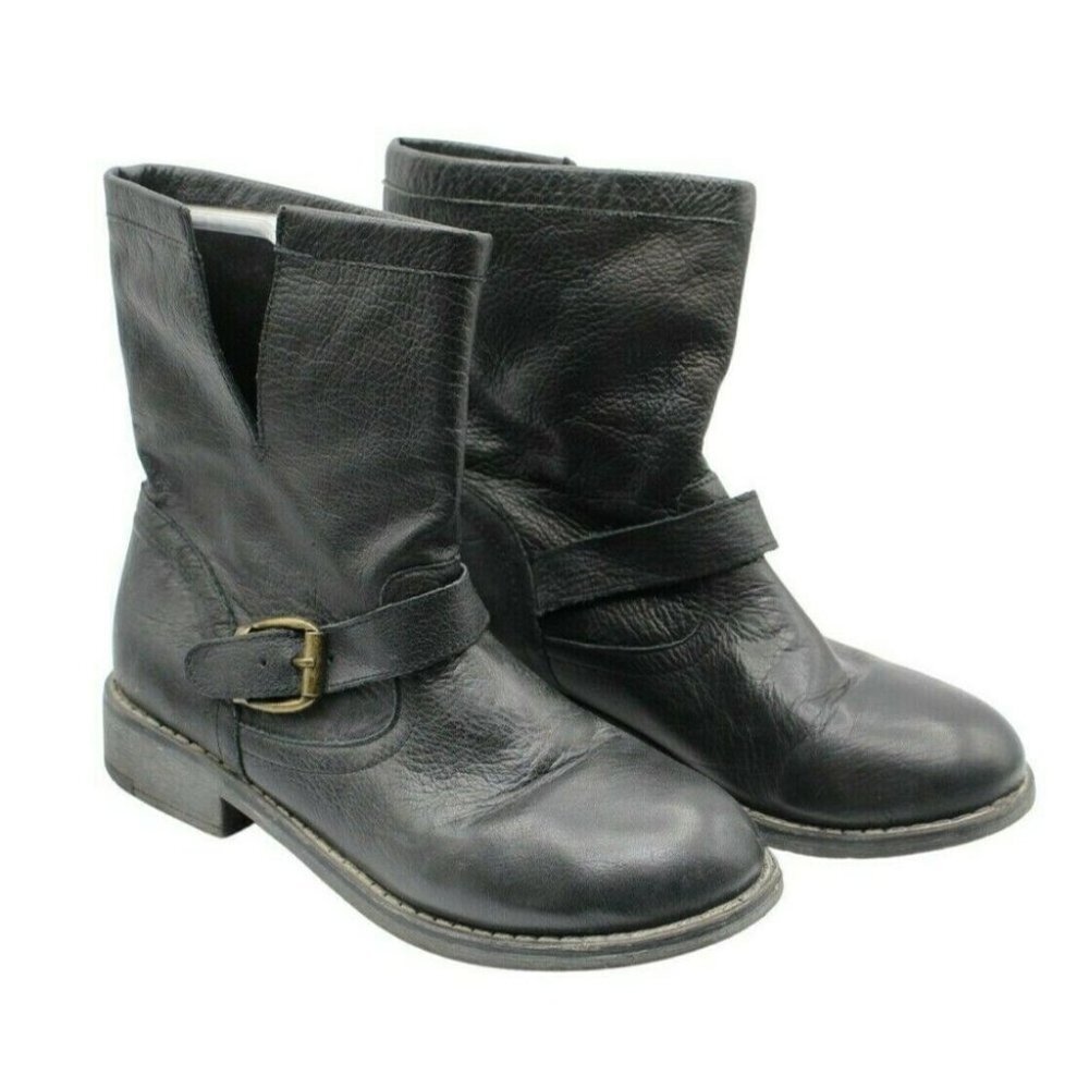 Nine West Topazoli Black Leather Supple Soft Buckle Pull On Boots Size 6